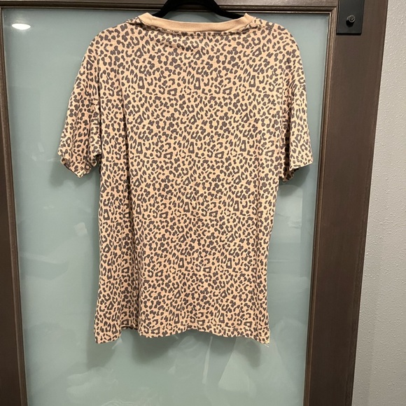 American Eagle oversized cheetah print tee - Picture 2 of 3